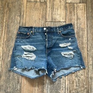 Premium Levi’s Wedgie Shorts